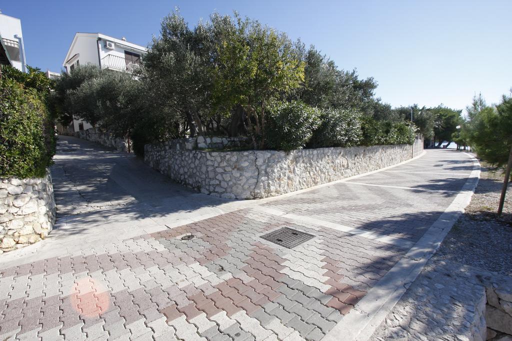 Apartments Delfin Tučepi Exterior foto